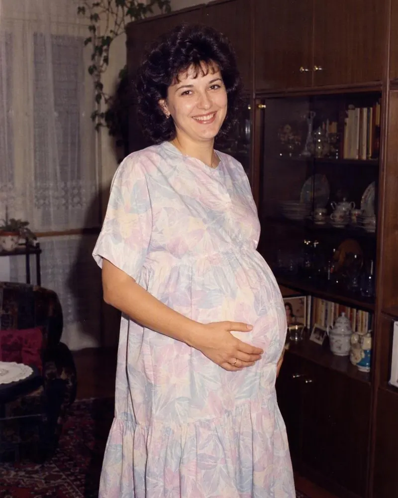 Fotografija sa stomakom postaje trudničko snimanje iz sredine osamdesetih.